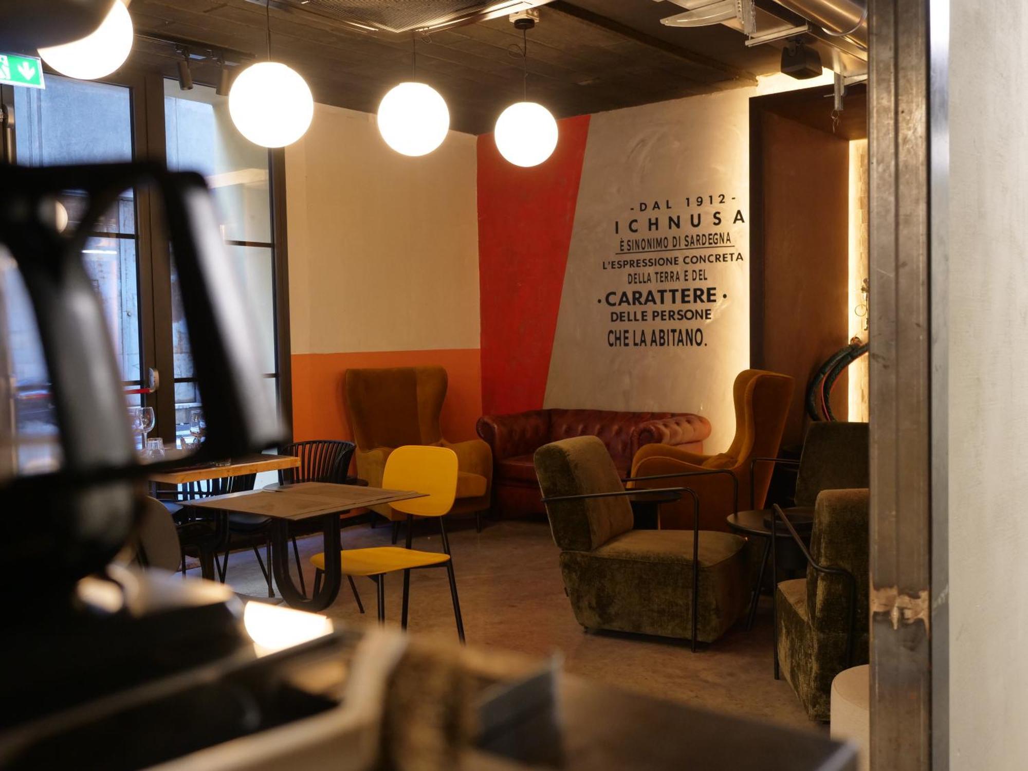 Marathon Hostel Janov Exteriér fotografie